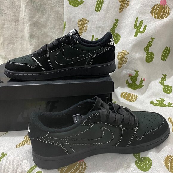 Nike Jordan 1 Low OG x Travis Scott "Black Phantom" - Picture 1 of 9